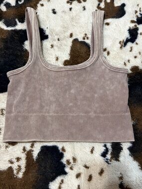 Zenana Outfitters Ribbed Crop Tank in Taupe